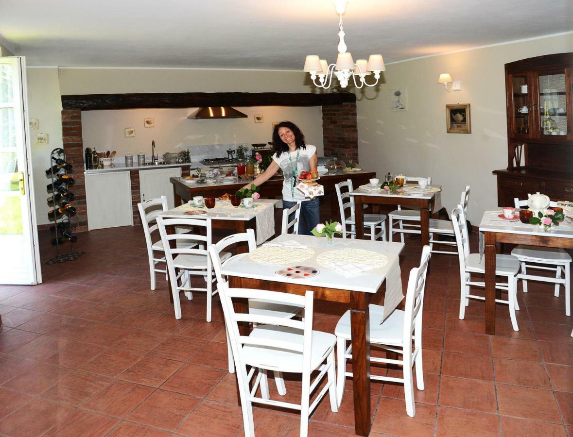 Tenuta Degli Angeli Rossi Asti Eksteriør bilde