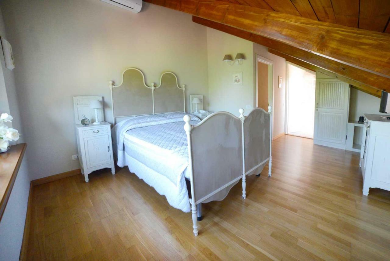 Tenuta Degli Angeli Rossi Asti Eksteriør bilde